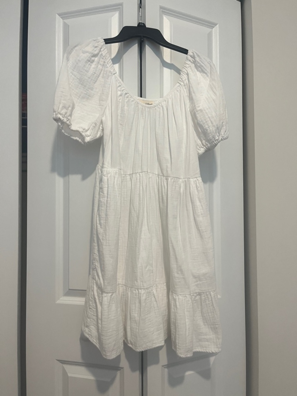 White Puff Sleeve Tiered Cotton Dress